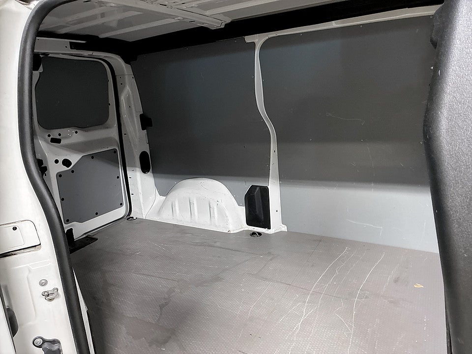 Bild på Citroën Jumpy New Business 1.5 BHDi 120hk L2 CARPLAY P-SENSORER BAK 