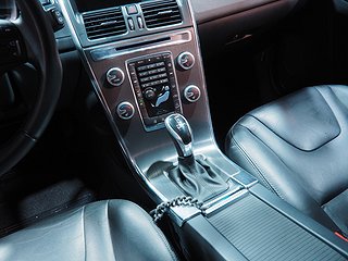 SUV Volvo XC60 19 av 23