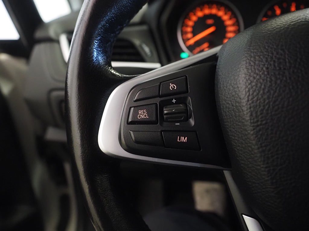 BMW 218 d 150hk Active Tourer  Sport line | Backkamera | Navi |