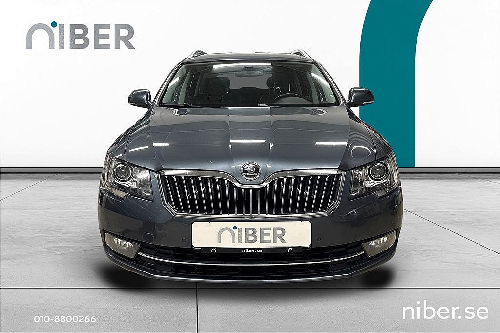 Skoda Superb Superb, 2.0 TDI 4X4 Elegance, Drag, Navi, 2 brukare