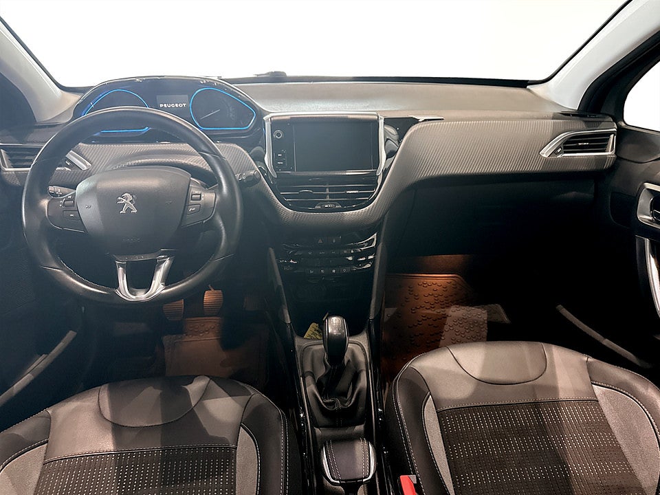 Bild på Peugeot 2008 Allure 1.2 PT 82hk BACKSENSORER
