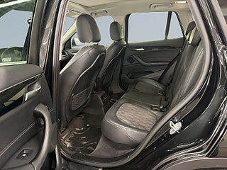 BMW X1 sDrive20i xLine S&V-hjul/Drag/Kamera/Pano/Nav/HuD/HiFi – bild 13