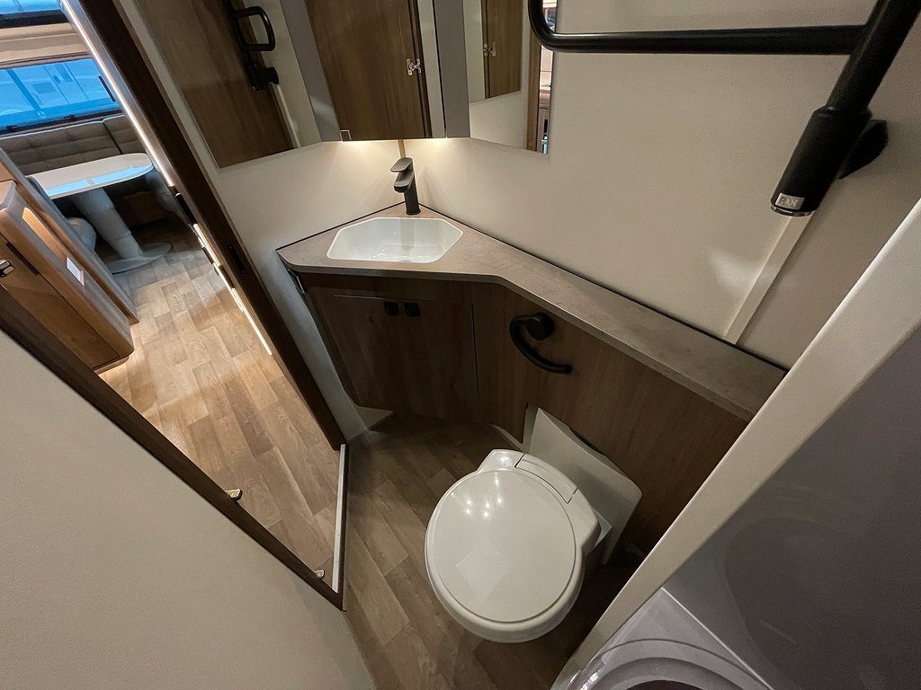 Kabe Royal 600 CXL / ALDE / C-dammsugare / Läder / TV-Hörna - Kabe