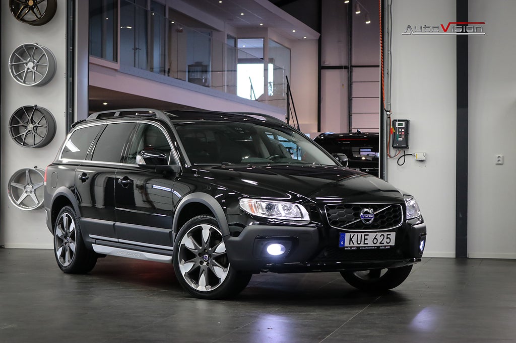 Volvo XC70 D4 AWD 181hk Classic Summum LUCKA H&K KAMERA DRAG 19"
