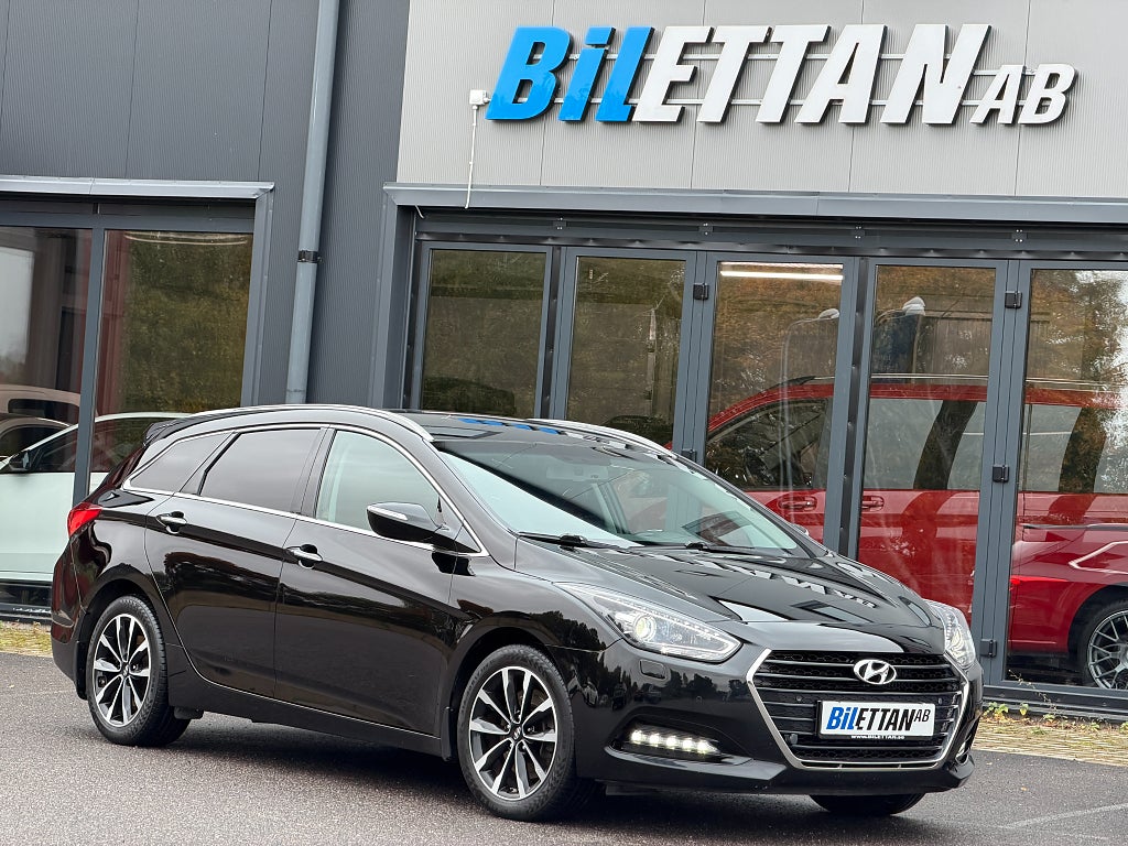Hyundai i40 cw 1.7 CRDi DCT ComfortPlus Euro 6 Dragkrok|Kamera|Navi