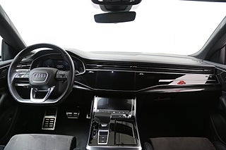 SUV Audi Q8 19 av 28