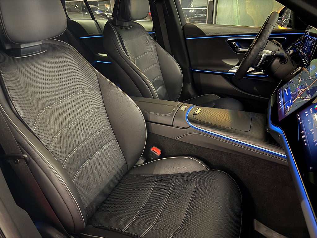 Mercedes-Benz E 300 e AMG Kombi Superscreen Läder 20tum - bild 6