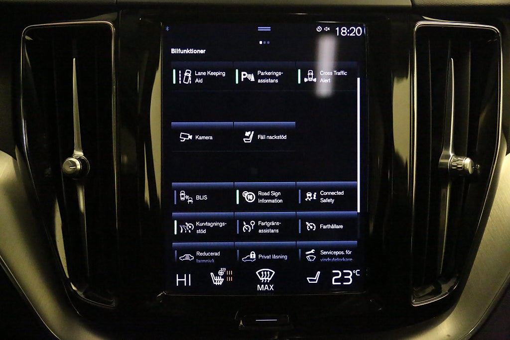 Volvo XC60 Recharge T6 340hk AWD Momentum Pano Drag Leasbar 2021