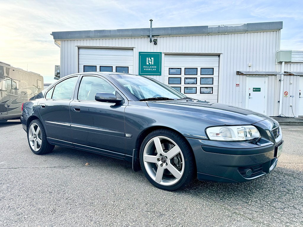 Volvo S60 R AWD 300hk Manuell 1 Ägare Svensksåld 8300mil