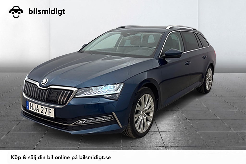 Skoda Superb iV Kombi 1.4 iV Business Style Drag Kamera Värmare Keyless 218hk