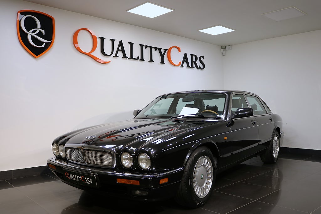Jaguar XJ 4.0 Sovereign 241hk / Mac Audio AUX