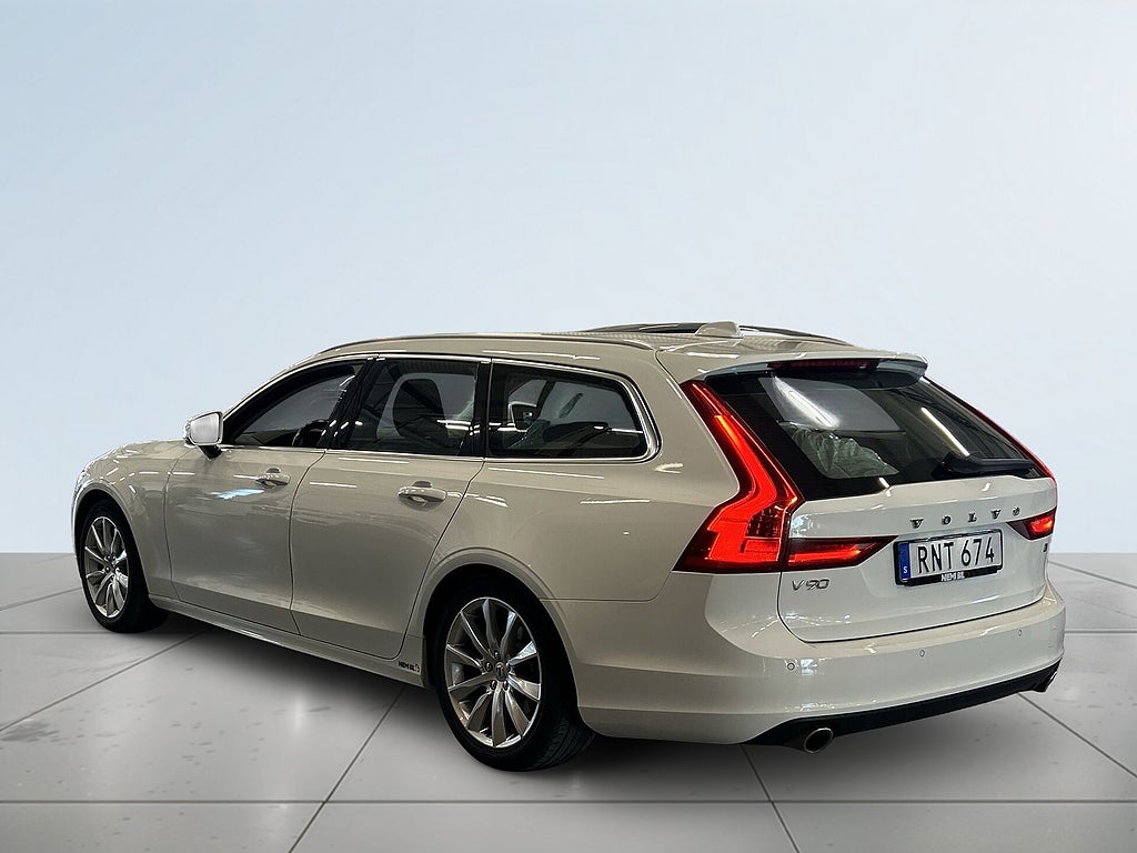 Volvo V90 D3 AWD Momentum S&V-hjul/Drag/Dvärm/AdaptivFart