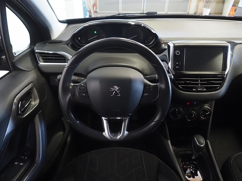 Peugeot 2008 Active 1.2 PureTech 110 EAT Automat 2016