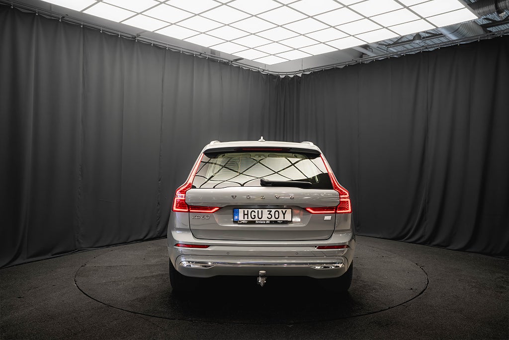 Volvo XC60 Recharge II T6 AWD PLUS 20'' DRAG H/K PANO LÄDER MOMS
