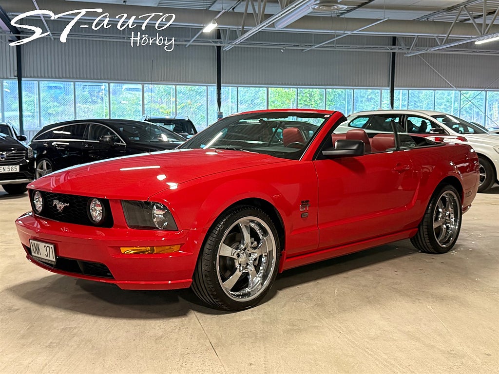 Ford Mustang GT Convertible 304hk Låga Mil