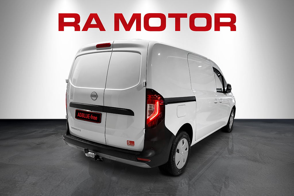 Nissan Townstar L2H1 Automat | Bensin  | N-Connecta 2027