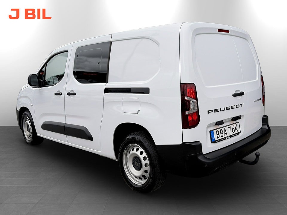 Bild på Peugeot Partner Crewcab 1.5 BHDi 130hk Aut L2 5-Sits, Värmare, drag