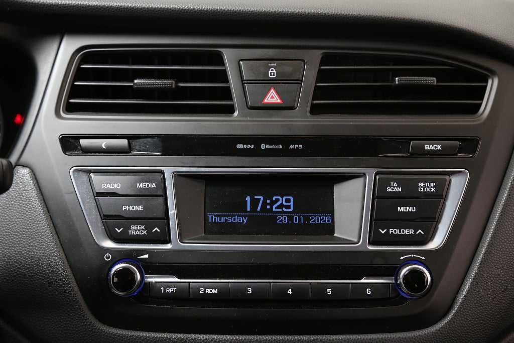 Hyundai i20 1,4 101hk Premium Aut 5D Bluetooh 2017