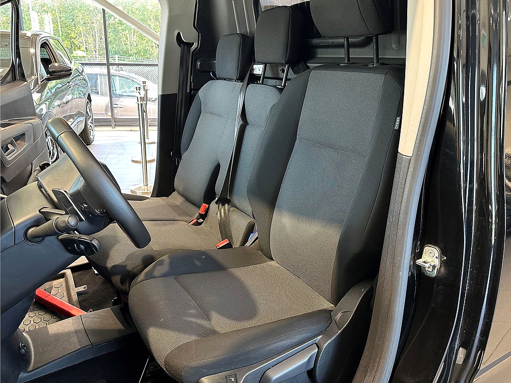 Bild på Peugeot Partner PRO BlueHDi 130hk Aut L1 - DEMO