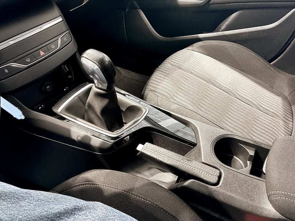 Bild på Peugeot 308 sw Active 1.2 PT 110hk P-SENSORER SÄTESVÄRMARE FRAM