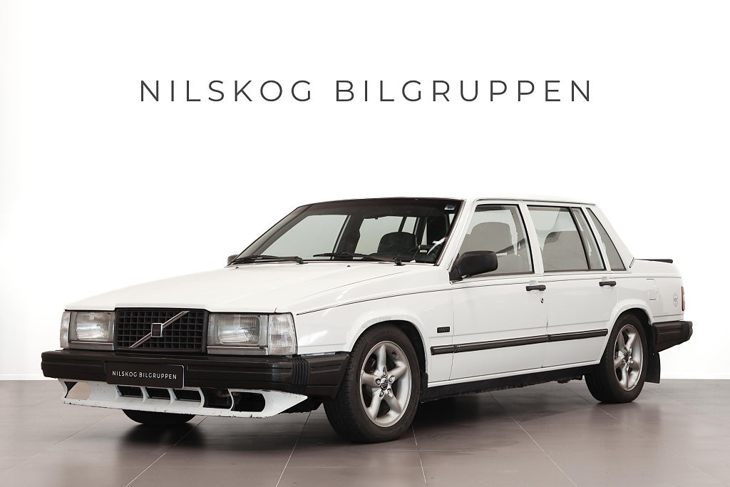 Volvo 740 T5 | Reggad! | ECUmaster | E85 | Coilovers | Nuke