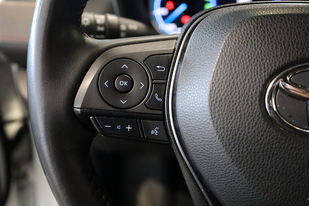 Toyota RAV4 Plug-in Hybrid E-CVT Active AWD Dragkrok Kamera 2022