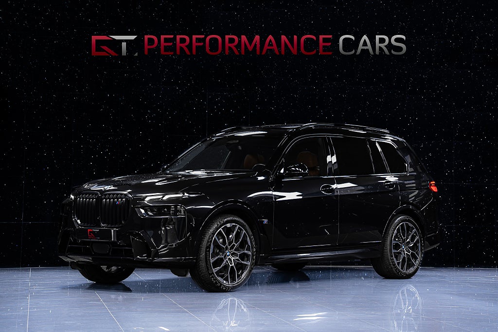 BMW X7 M60i xDrive MOMS Exclusive DAP Pano Sky 22" B&W 3.99%