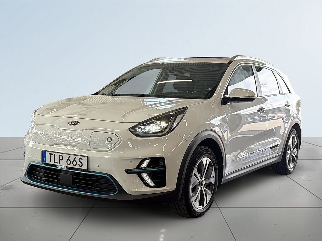 Kia Niro e- 64 kWh Advance Plus S&V-hjul Backkamera JBL Panorama