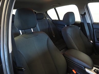 Halvkombi BMW 118I 10 av 20