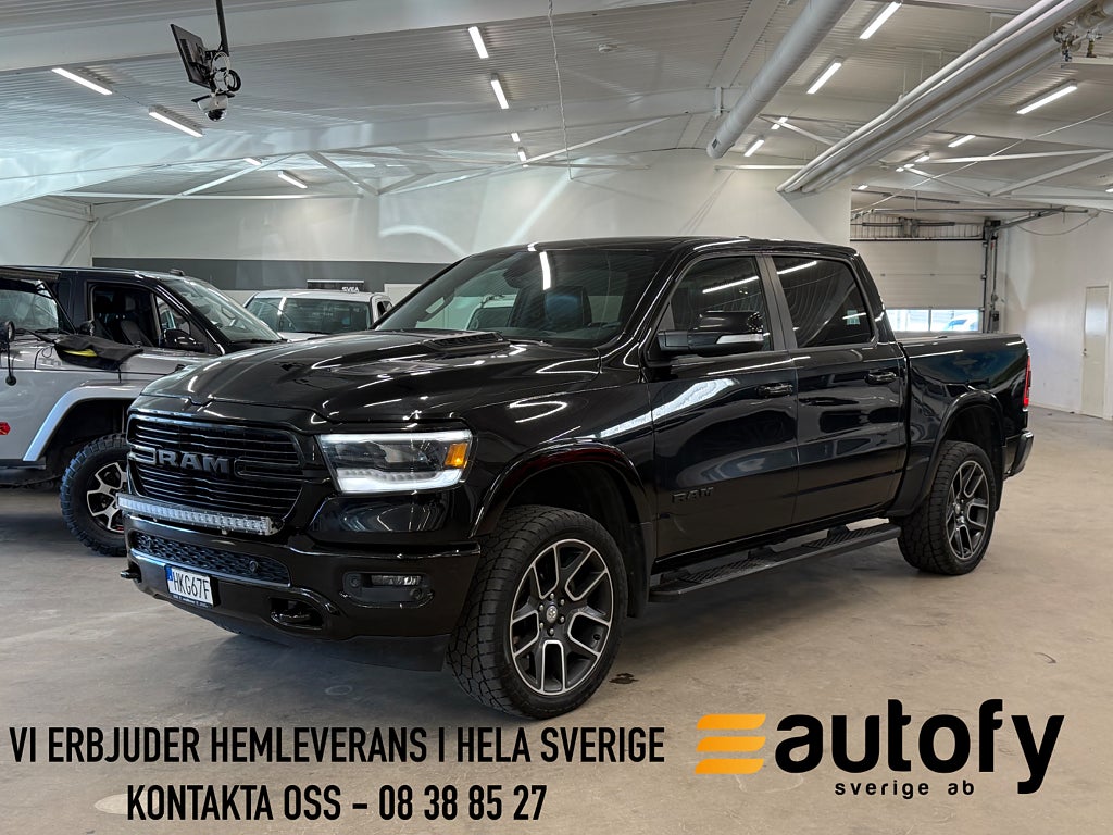 Dodge RAM 1500 Crew Cab 5.7 V8 HEMI 4x4 LARAMIE NIGHT MOMS PANO