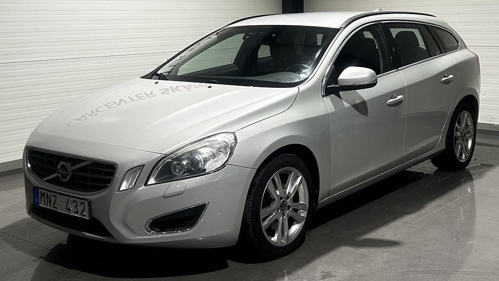 Volvo V60 T3 Momentum Euro 5