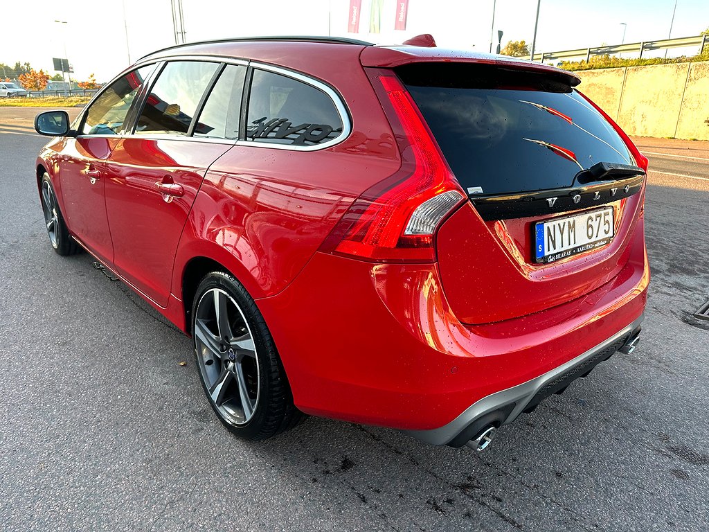 Volvo V60 D4 R-Design, VOC, 2Brukare, Kamrem bytt,Välservad 