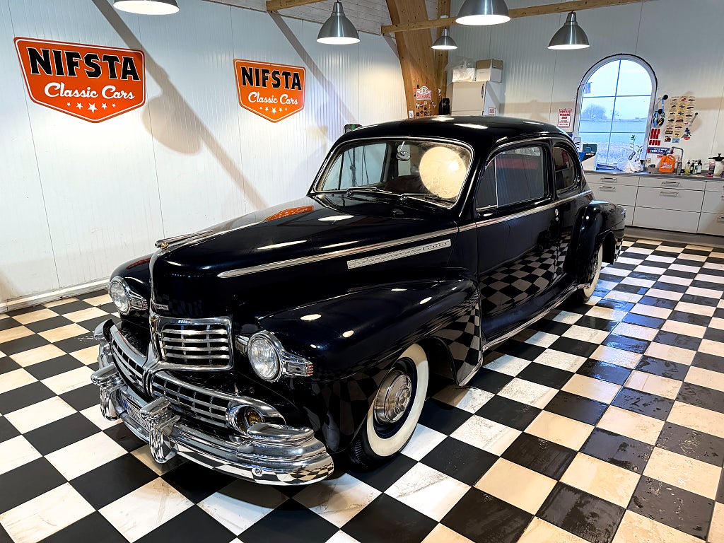 Lincoln Premiere H-Series Club Coupe