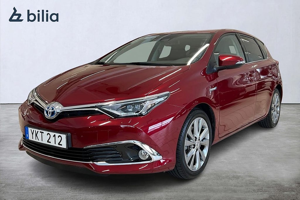 Toyota Auris 1,8 Hybrid 5D Executive