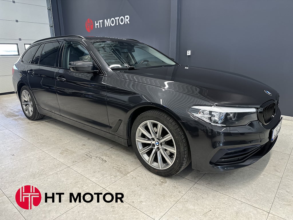 BMW 520d xDrive Touring Sport line/M-Ratt/B-Kamera/NAV/Dragkrok 