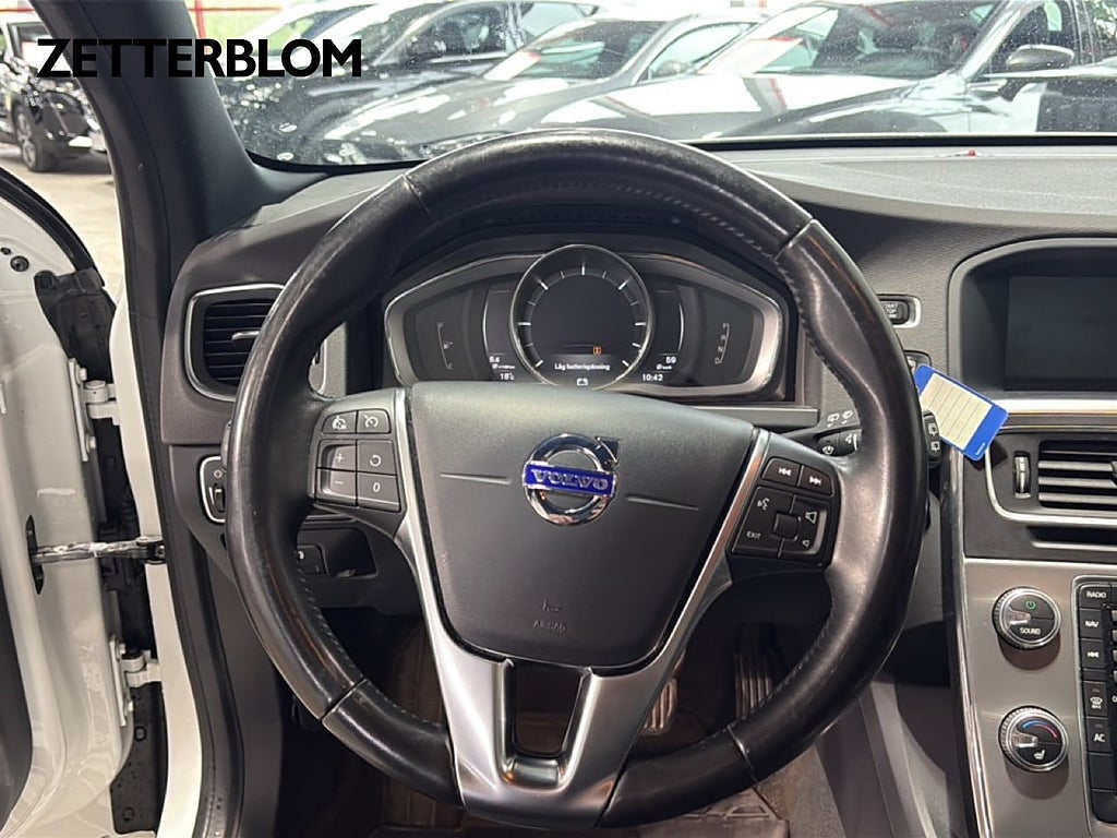 Kombi Volvo V60 12 av 17