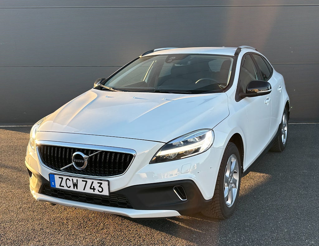 Volvo V40 Cross Country D2 Business Advanced 1 Ägare Drag Navi Lågmilad