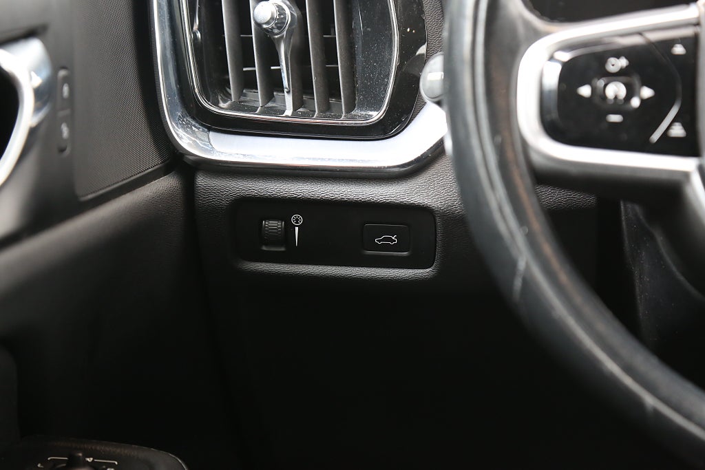 Volvo V60 B4 Diesel 197hk Momentum Advanced SE Aut Drag Leasbar 2021