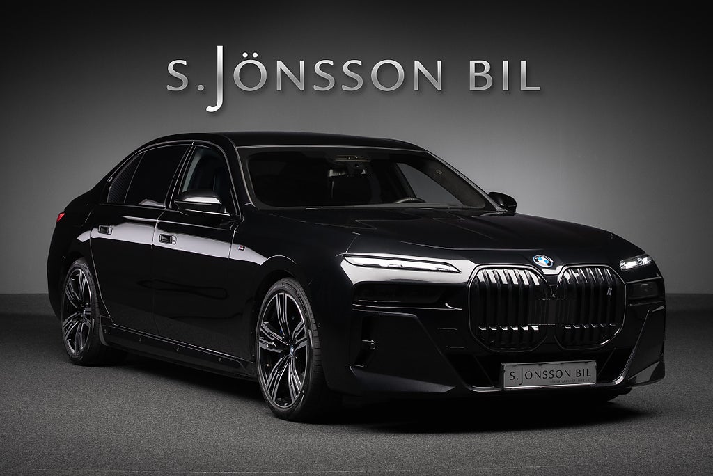 BMW i7 xDrive60 544hk | Utrustad för 512.200kr