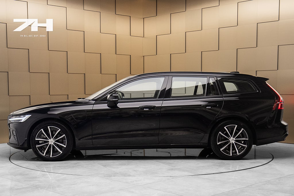 Volvo V60 Recharge T6 AWD Plus Dark Kamera Drag Adap.Farthållare