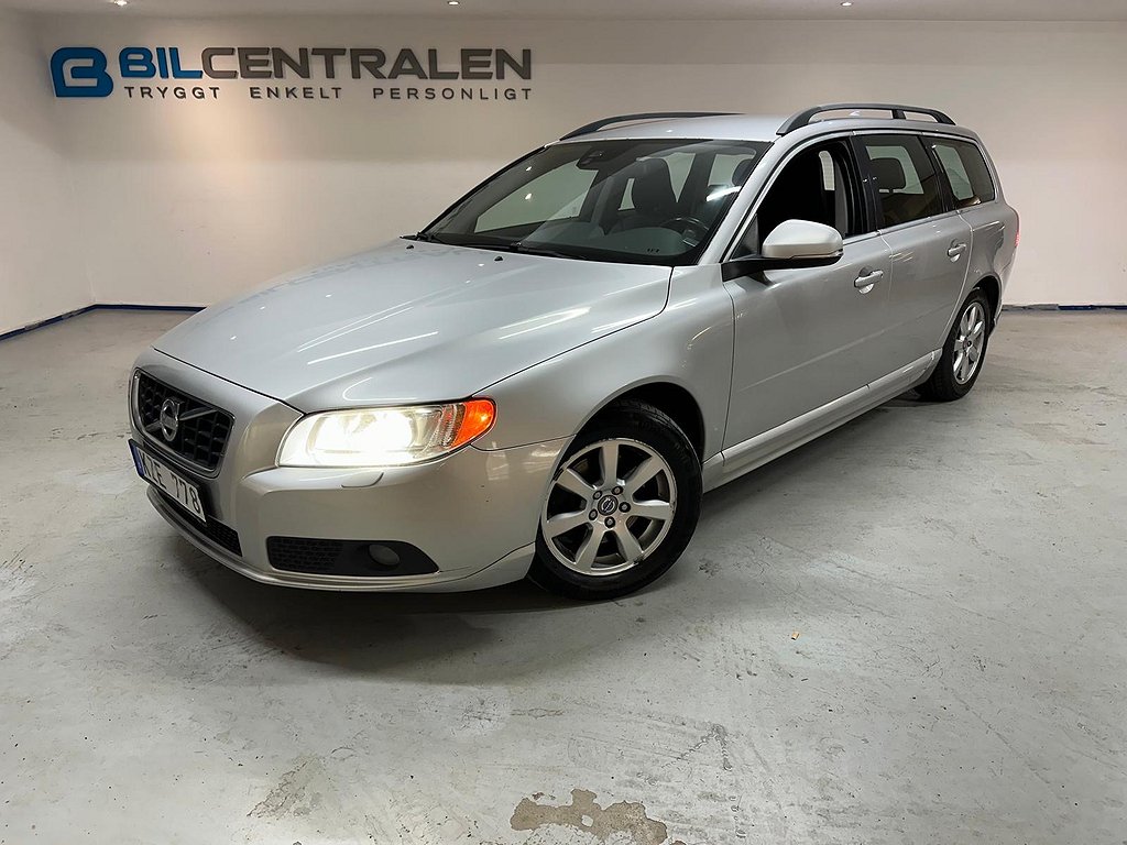 Volvo V70 D2 Geartronic Momentum Dragkrok Delskinn Euro 5