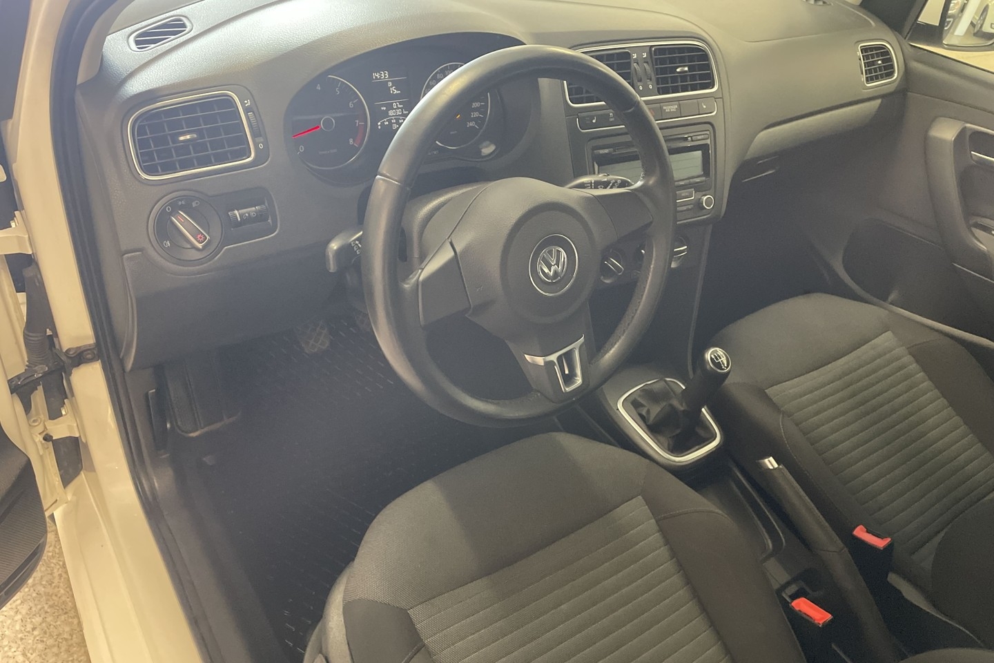 Volkswagen Polo 2011, kuva 7/40