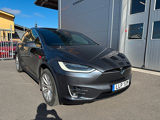 SUV Tesla Model X 2 av 25