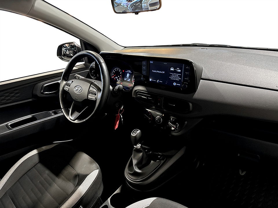 Bild på Hyundai i10 Essential 1.0 blue 67hk RATTVÄRME 