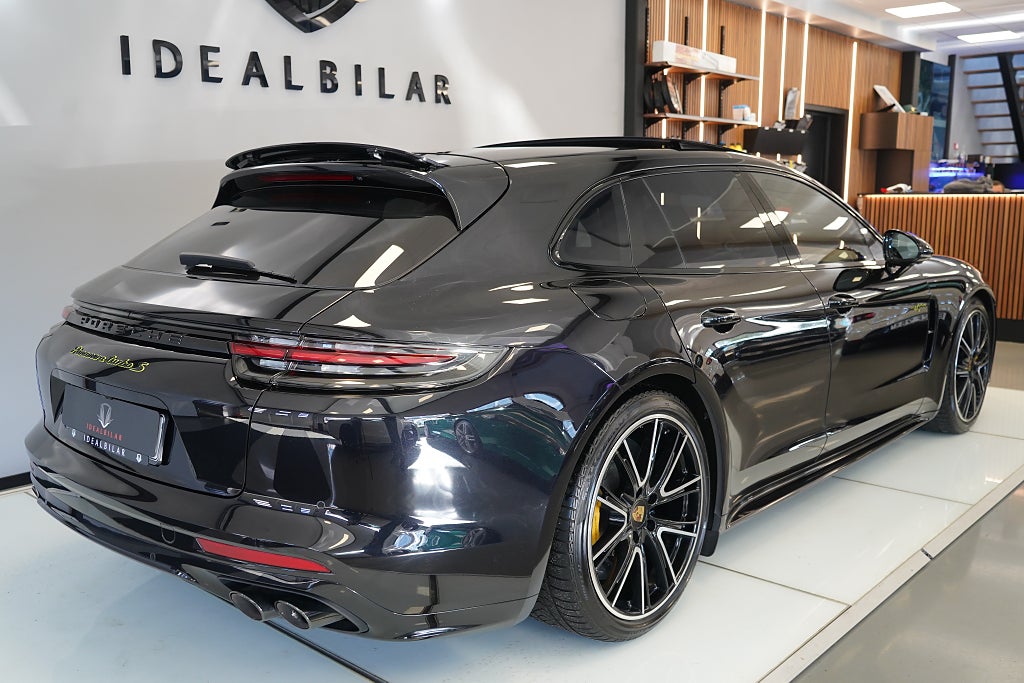 Porsche Panamera Turbo S 2019 - miniatyr 3