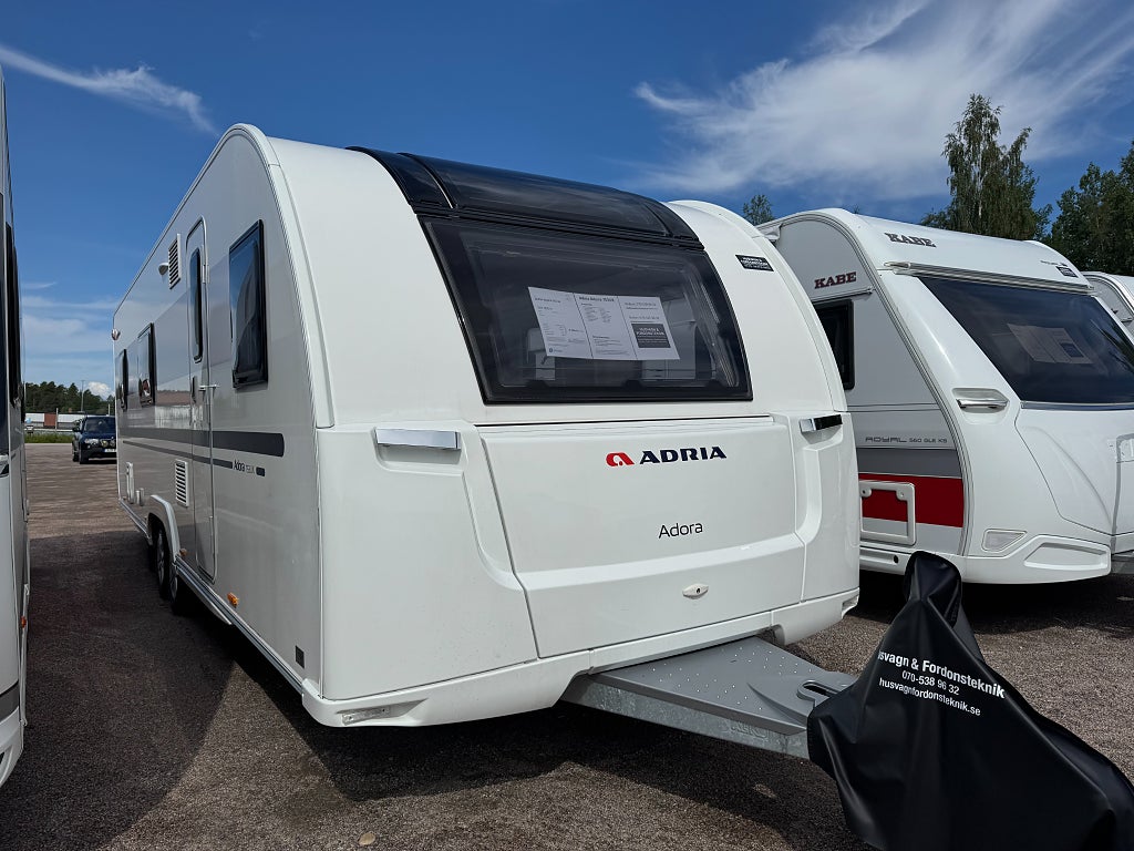 Adria Adora 753UK Barnkammare + dusch
