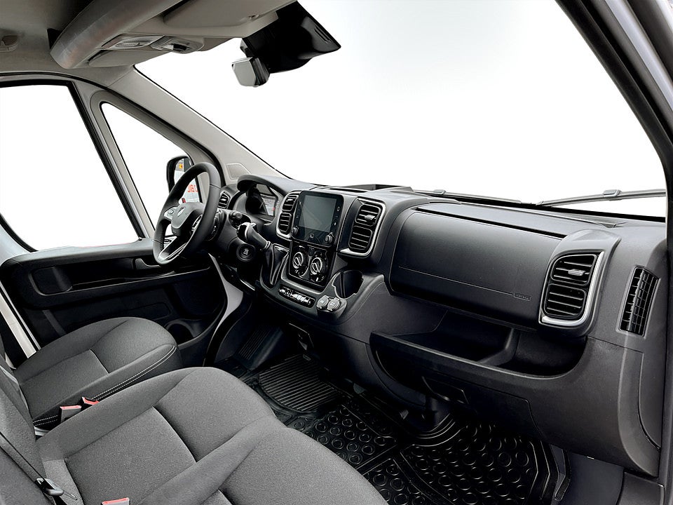 Bild på Peugeot Boxer BlueHDi 140hk Aut L3H2 - OMGÅENDE LEVERANS!