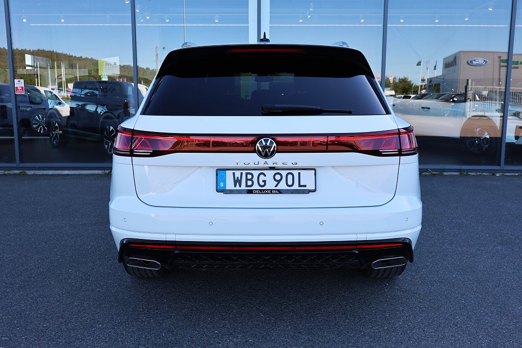 Volkswagen Touareg 3.0 V6 R-Line Innovation | HuD | 360° kamera | Drag