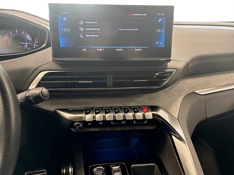 Bild på Peugeot 5008 GT Black Pack 1.2 PT 130hk Aut 7-SITS B-KAMERA ELSTOL