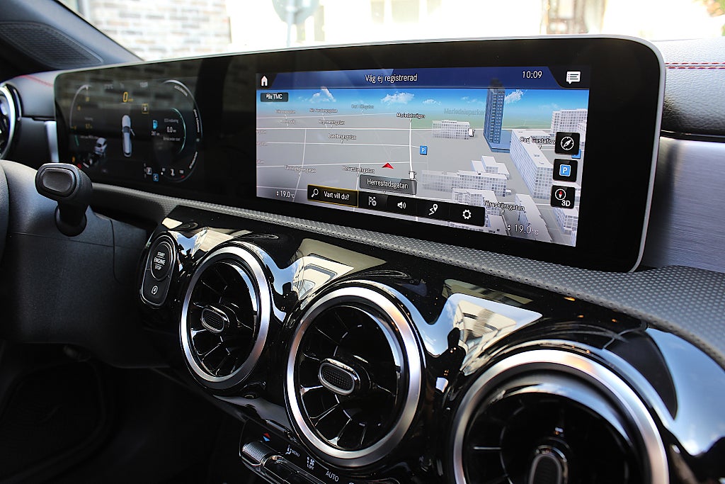 Mercedes-Benz CLA200 d 2020 - miniatyr 4